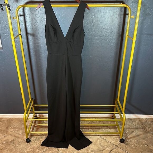 Lulu's Black Maxi Sheath Dress with Sleeveless Design and V-Neck for Cocktail - Picture 2 of 6
